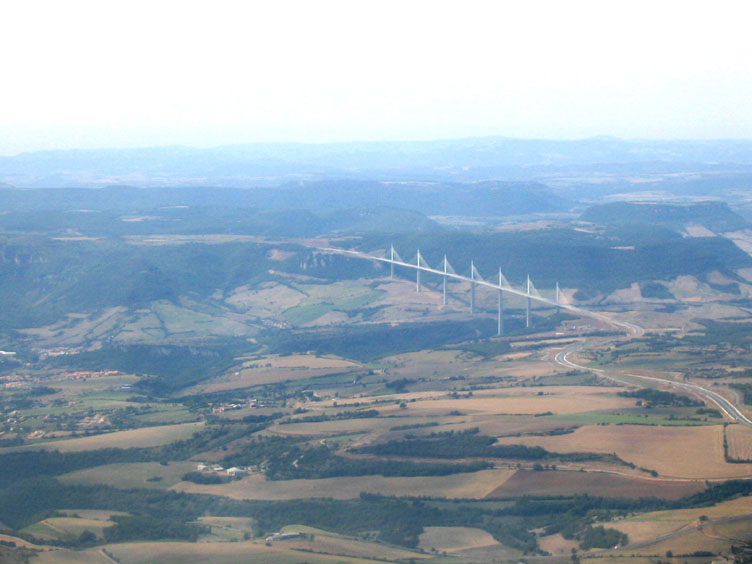 40_viaduc-de-millau